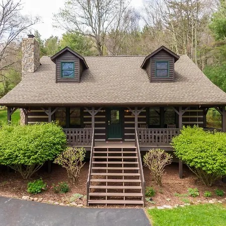 Villa Hemlock Hideaway